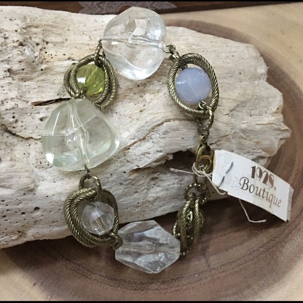 Vintage 1928 Lucite Link Bead Bracelet